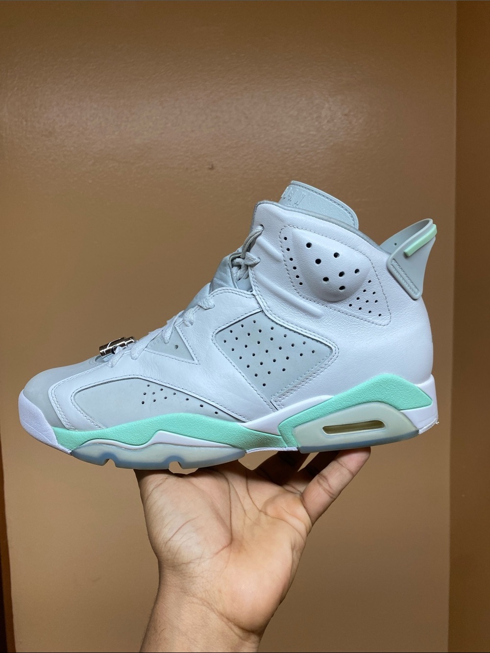 2022 Air Jordan 6 Retro Mint Foam Size 11 Women’s Size 9.5 Men’s DQ4914-103 - Picture 5 of 16